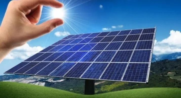 Baterias Integradas em Painéis Solares