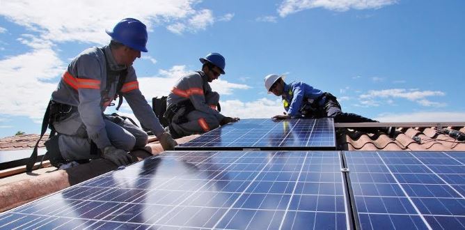 Economia de Energia Solar: Como Reduzir Custos com Tecnologias Sustentáveis