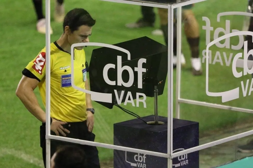 A Importância da Tecnologia na Arbitragem do Campeonato Brasileiro